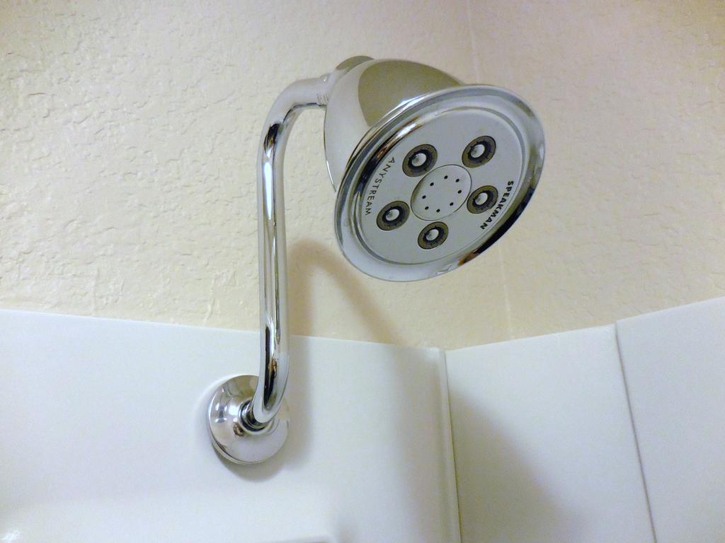 Silverstone Inn & Suites Spokane Valley Extérieur photo